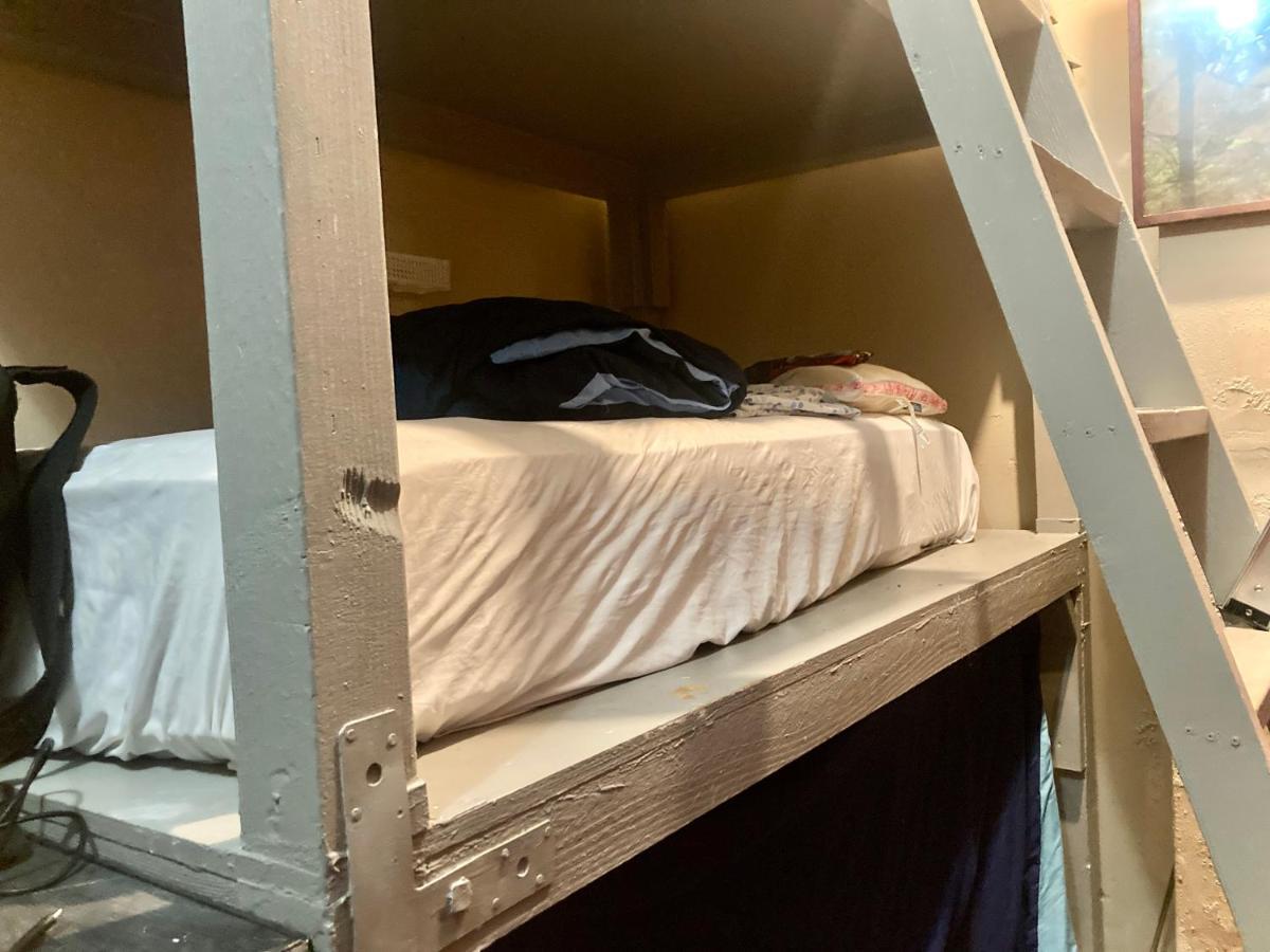 Artist Housing - Downtown Hostel Los Angeles Bagian luar foto