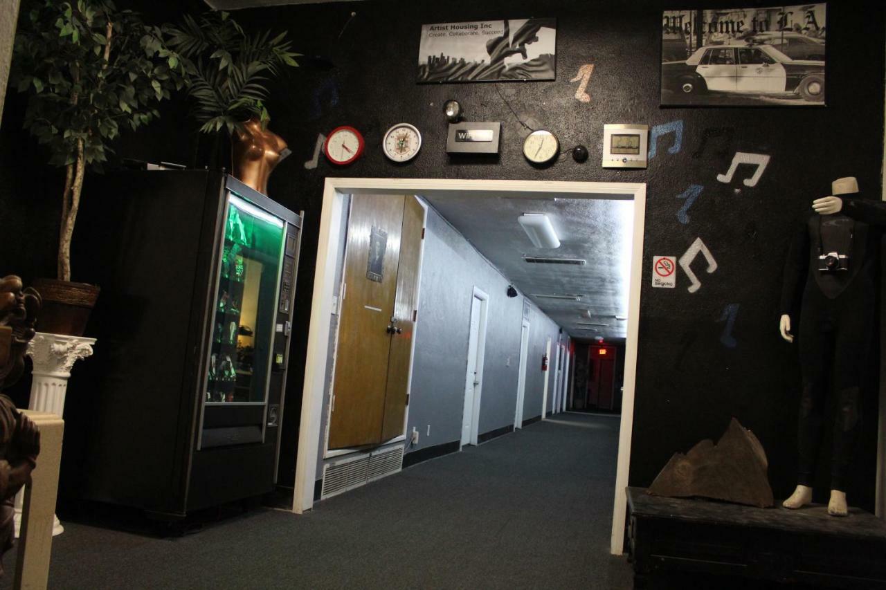 Artist Housing - Downtown Hostel Los Angeles Bagian luar foto